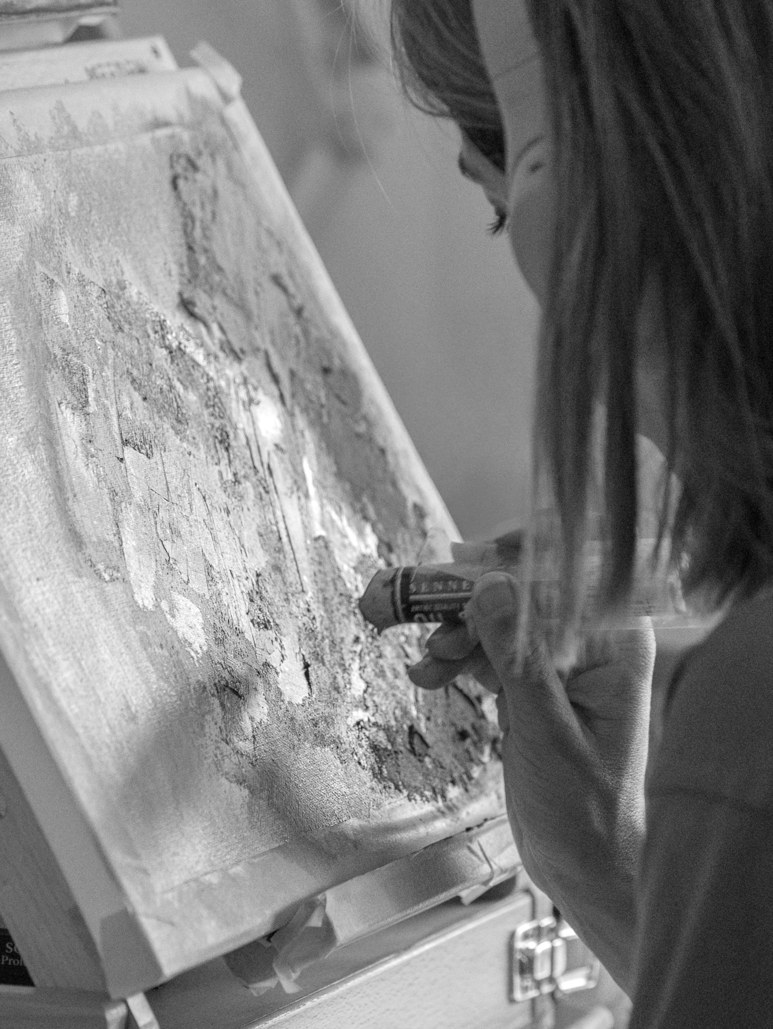 IQUI Art - Mixed media exploration combining pastel and oil techniques